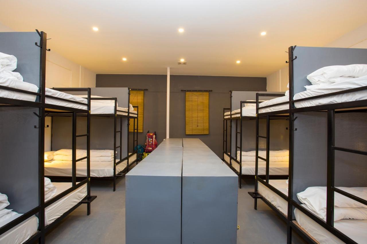Yakety Yak Hostel Катманду Экстерьер фото