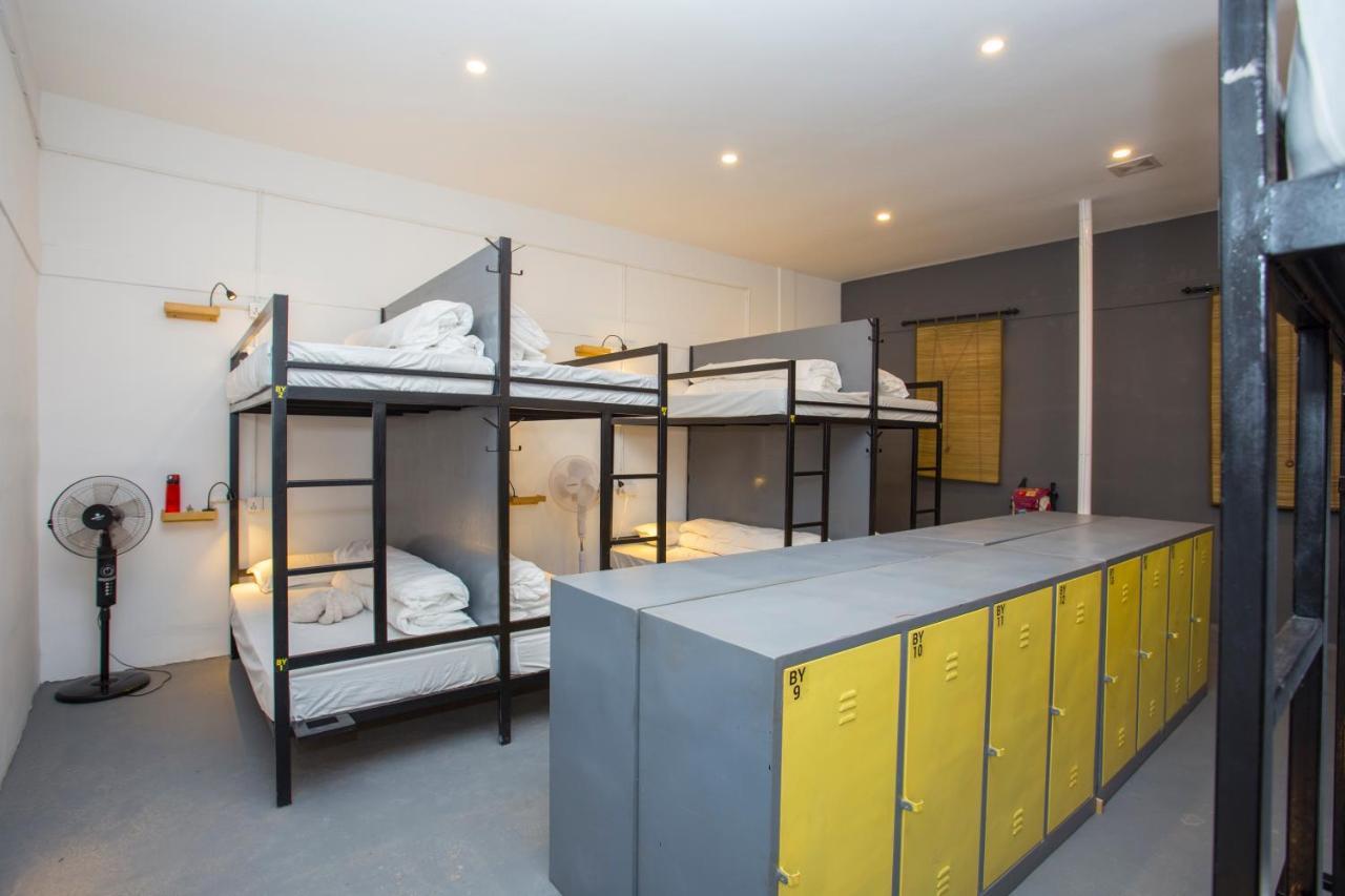 Yakety Yak Hostel Катманду Экстерьер фото