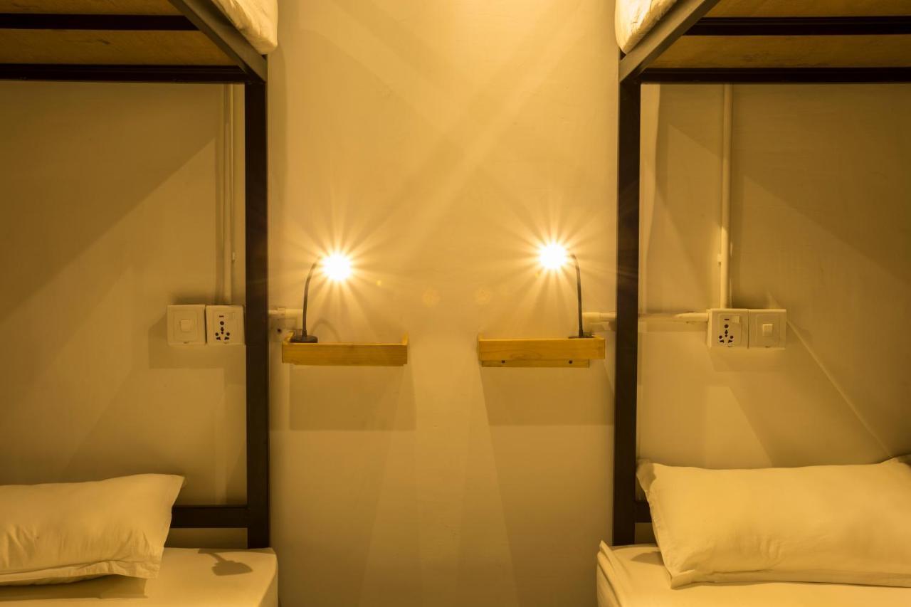 Yakety Yak Hostel Катманду Экстерьер фото