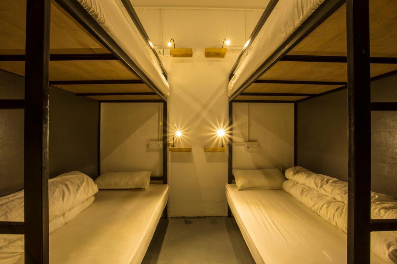 Yakety Yak Hostel Катманду Экстерьер фото