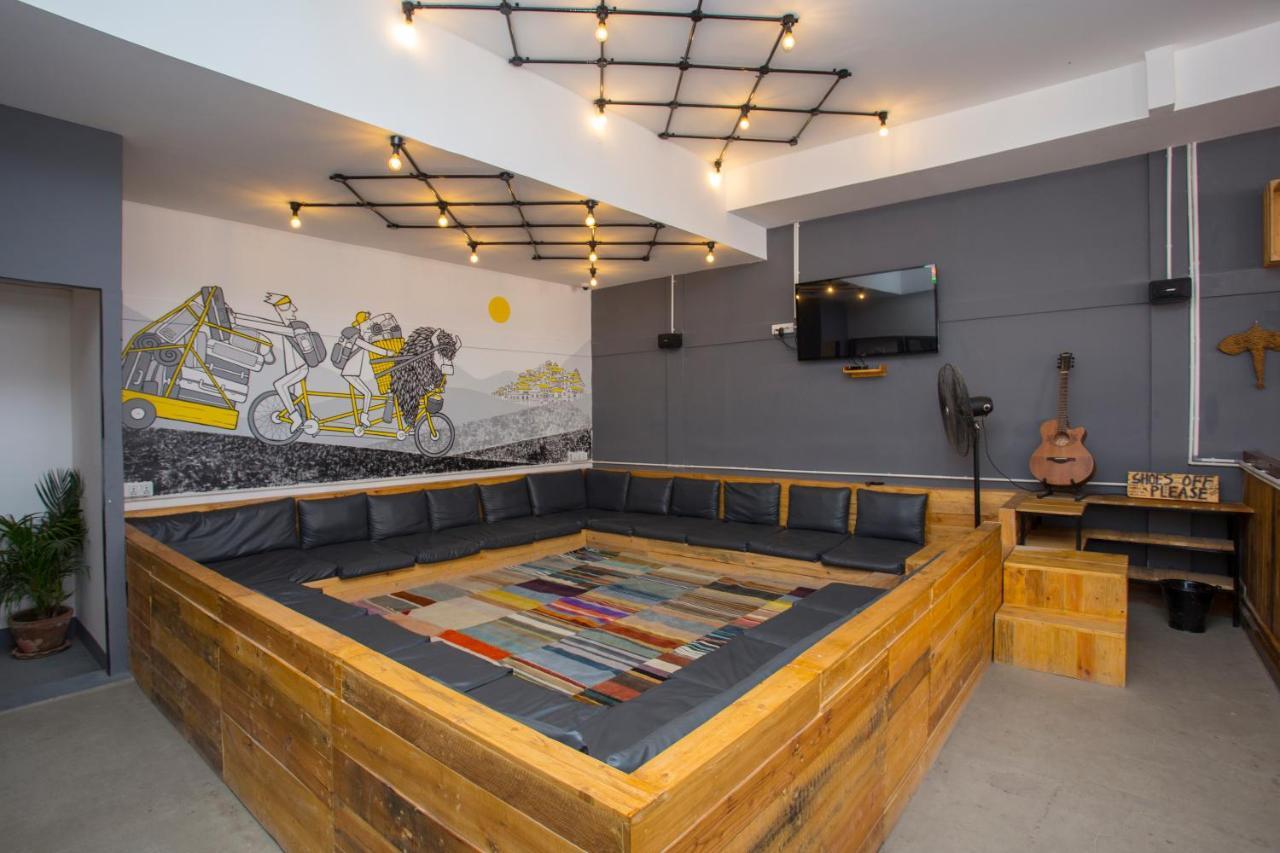 Yakety Yak Hostel Катманду Экстерьер фото