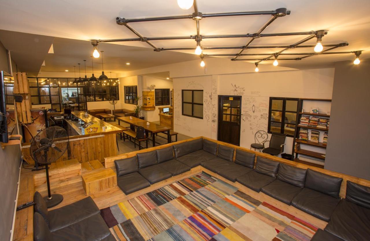 Yakety Yak Hostel Катманду Экстерьер фото