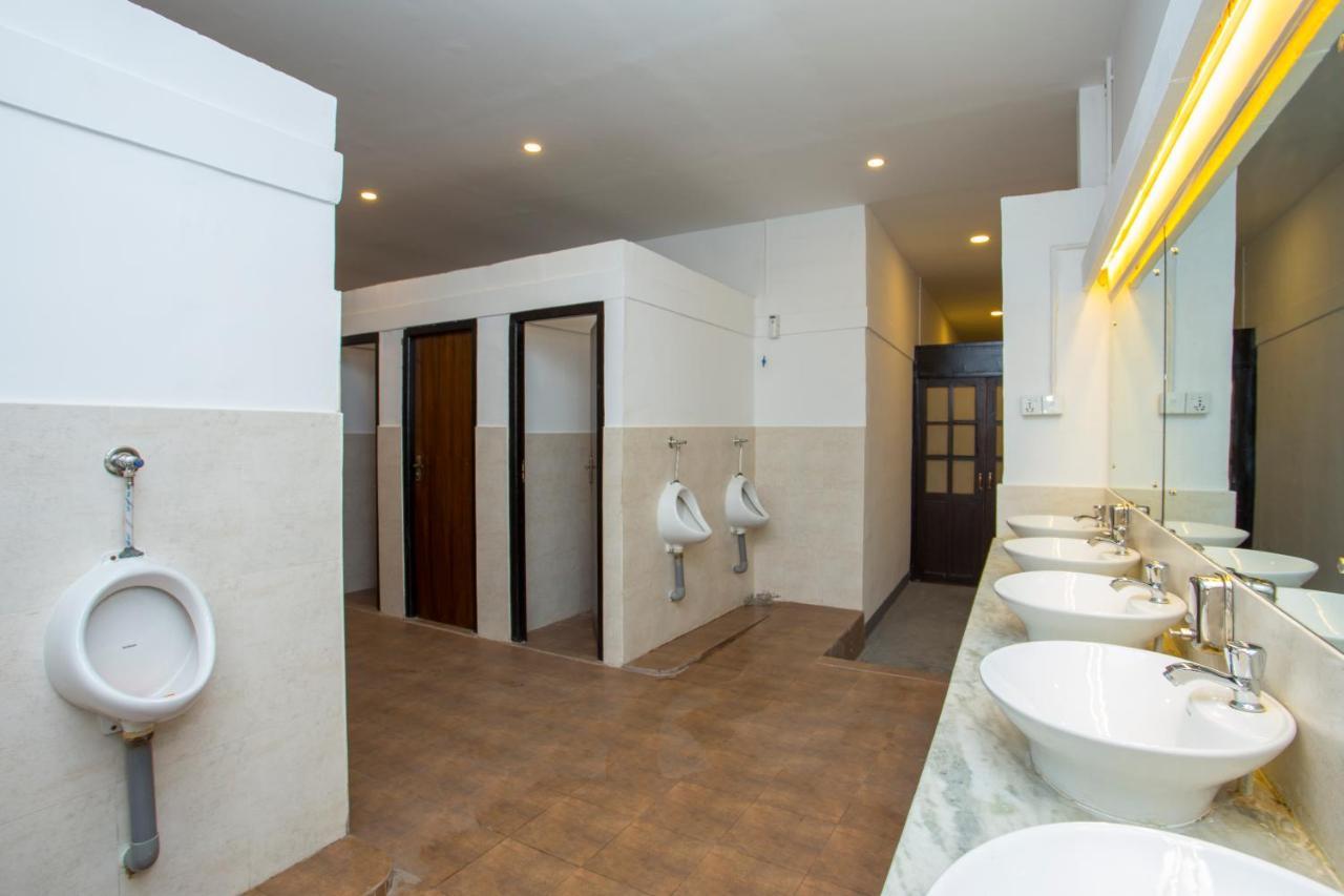 Yakety Yak Hostel Катманду Экстерьер фото
