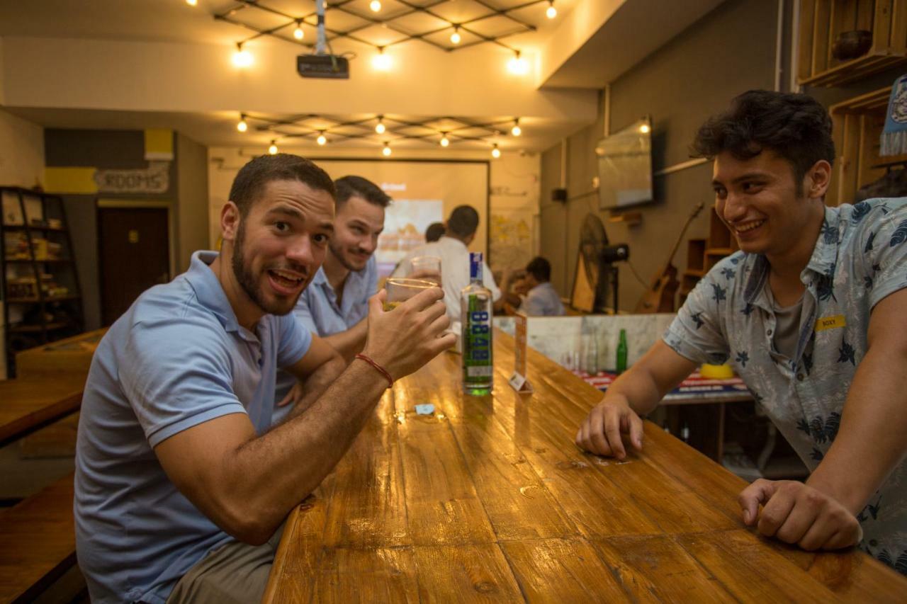 Yakety Yak Hostel Катманду Экстерьер фото
